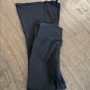 Edikted black flare leggings / yoga pants